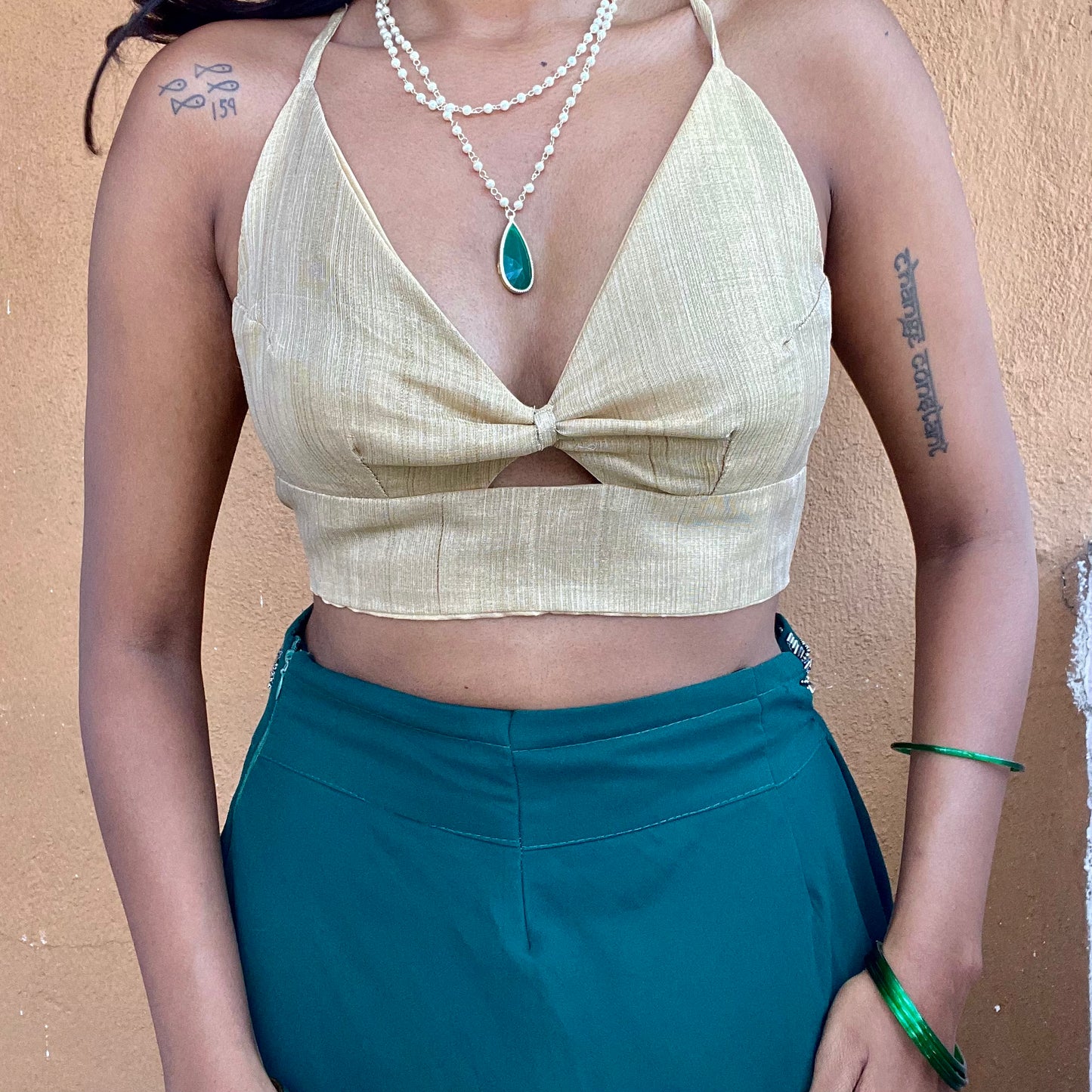 Bella: Light Gold