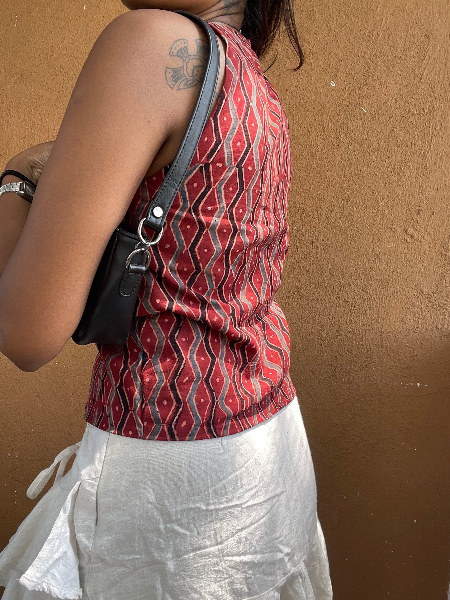 Kaira: Red ZigZag
