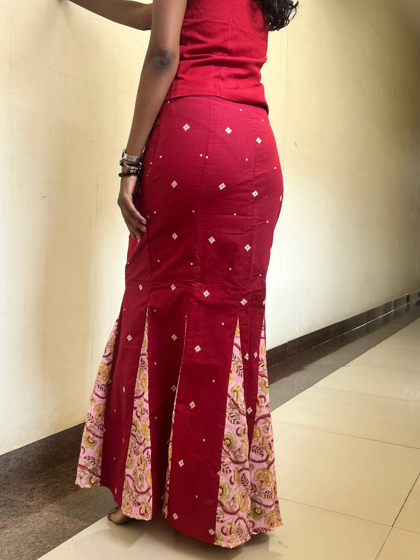 Meena: Red Jamdani With Pink Sanganeri