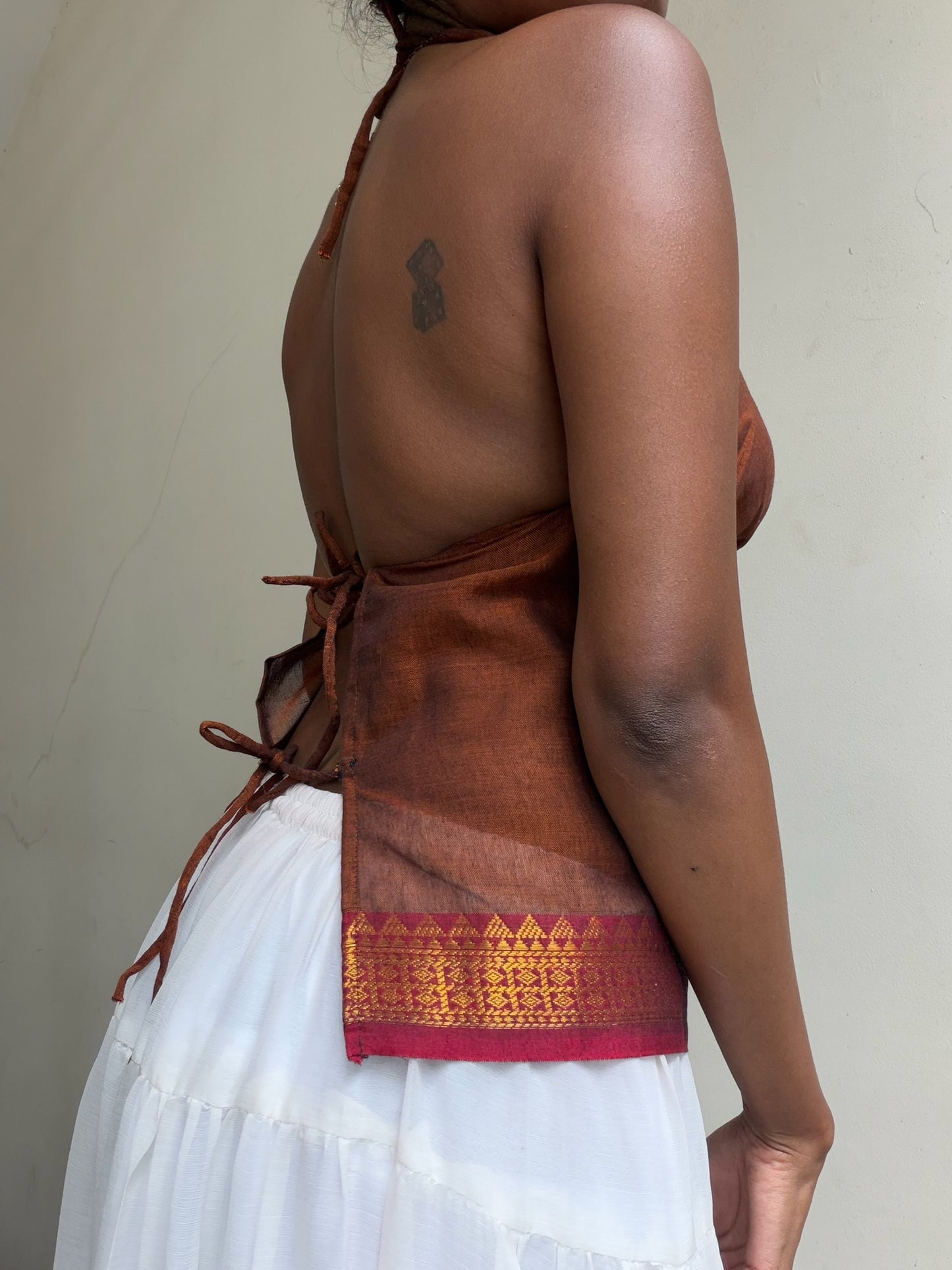 Taru: Brown Narayanpet