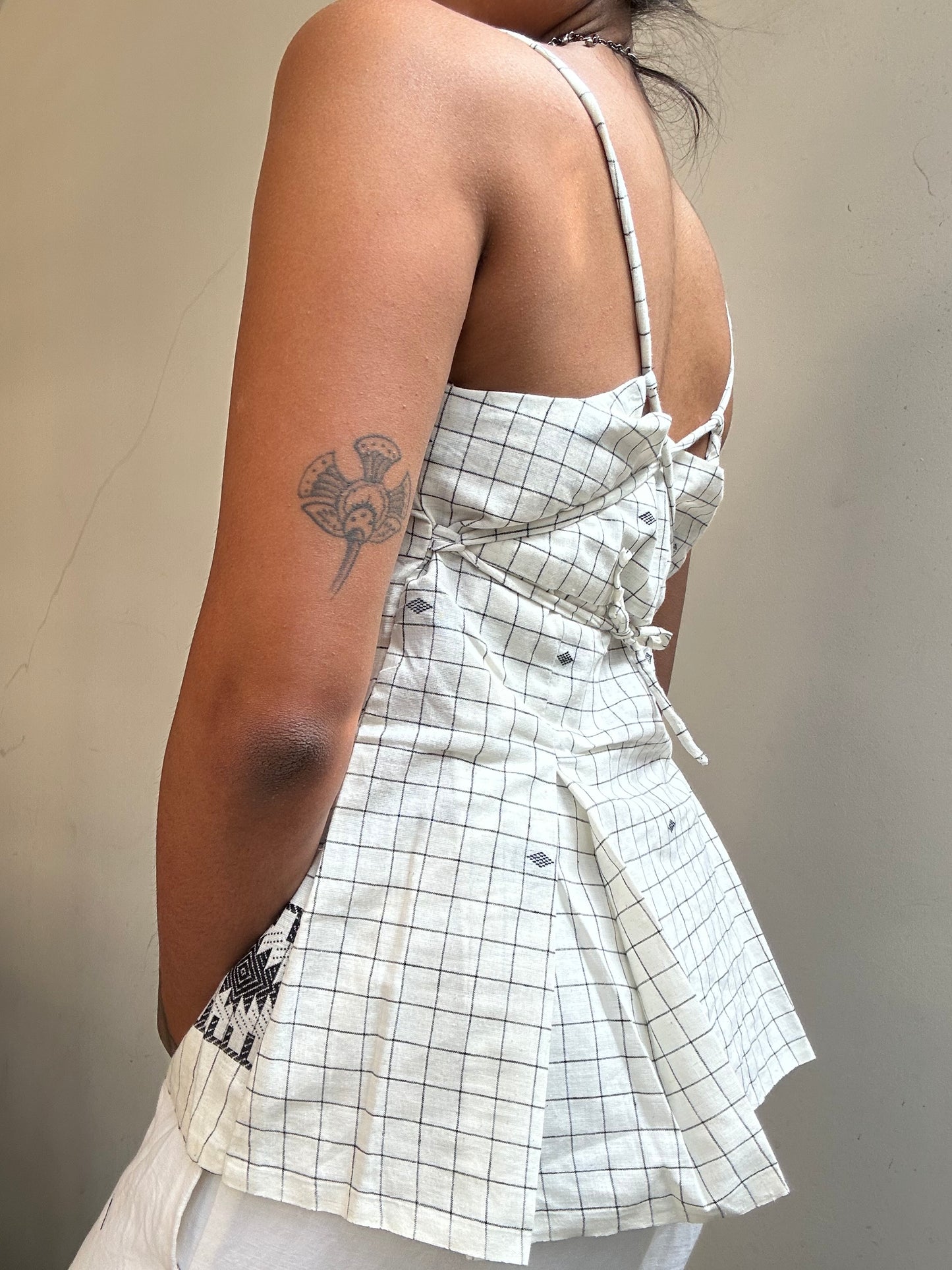 Delicia: White Checks Jamdani