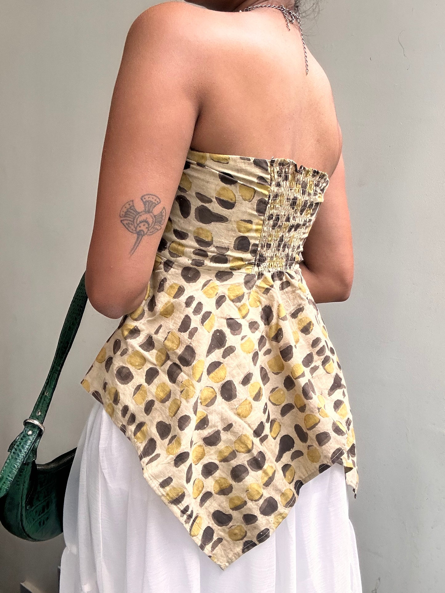 Noor: Luna batik