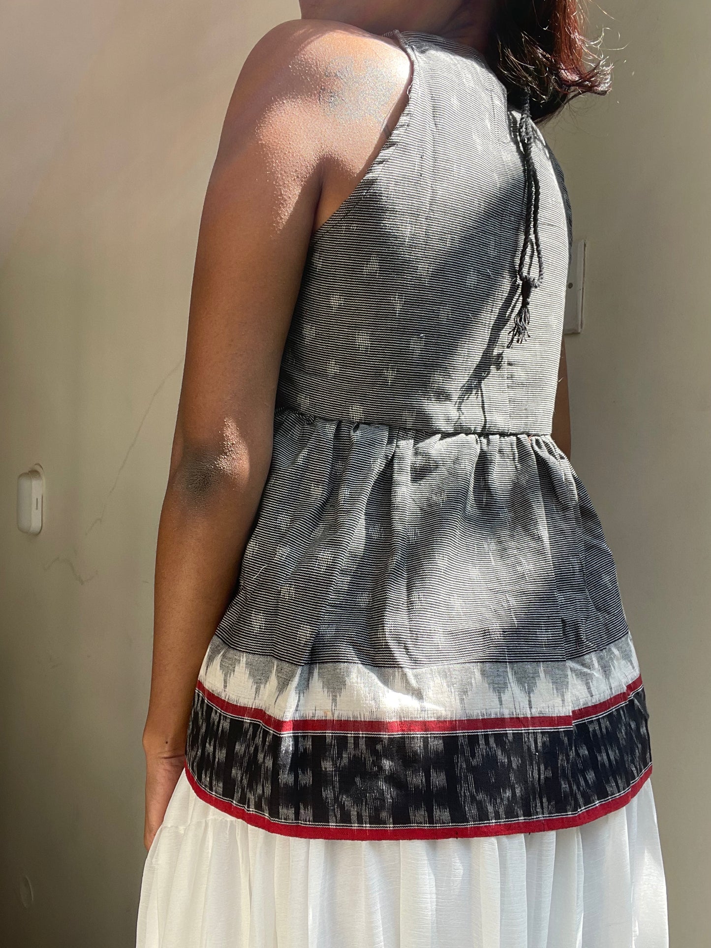 Geet: Grey Double Ikat