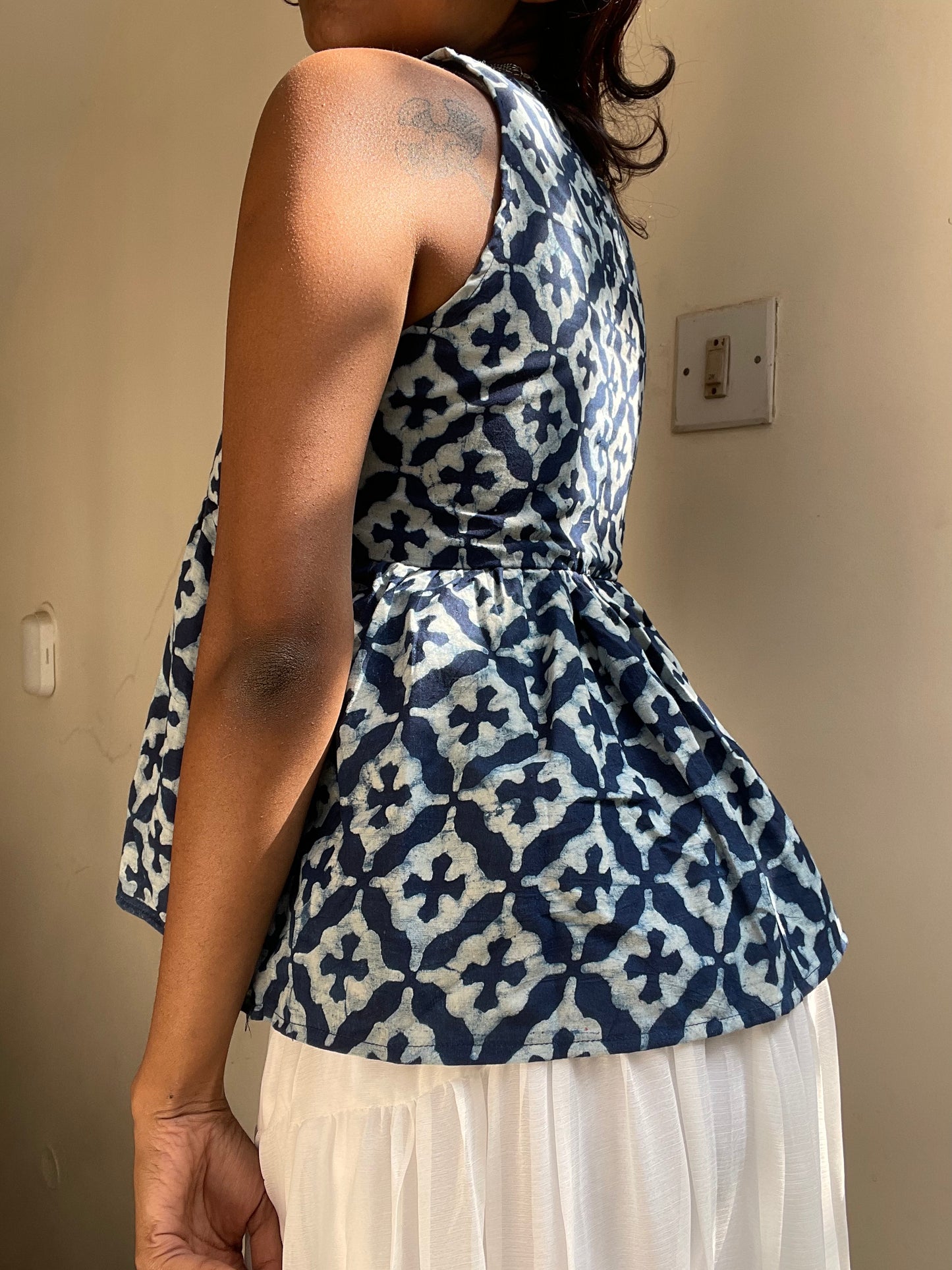Geet: Indigo Jaali Batik