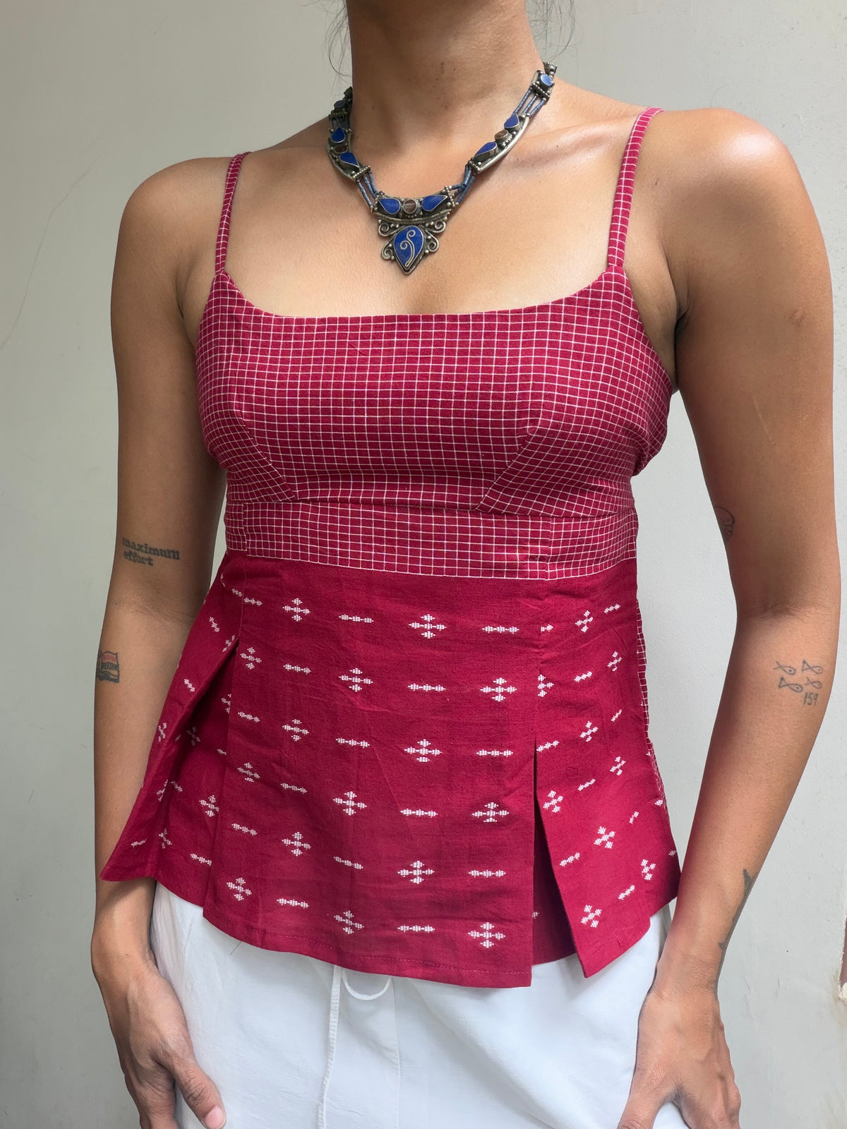 Delicia: Red checkered with Solid Jamdani