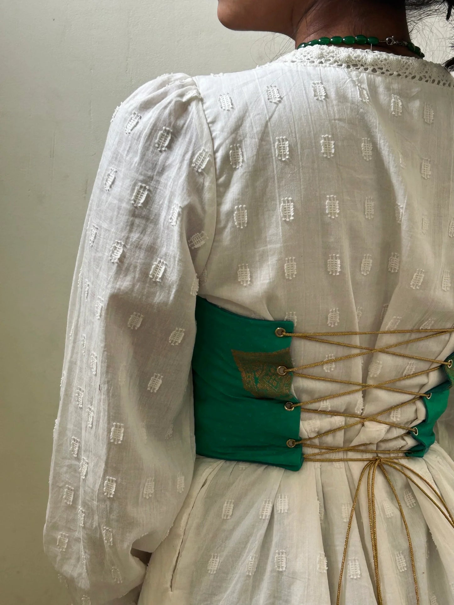 Kumari: Shocking Teal