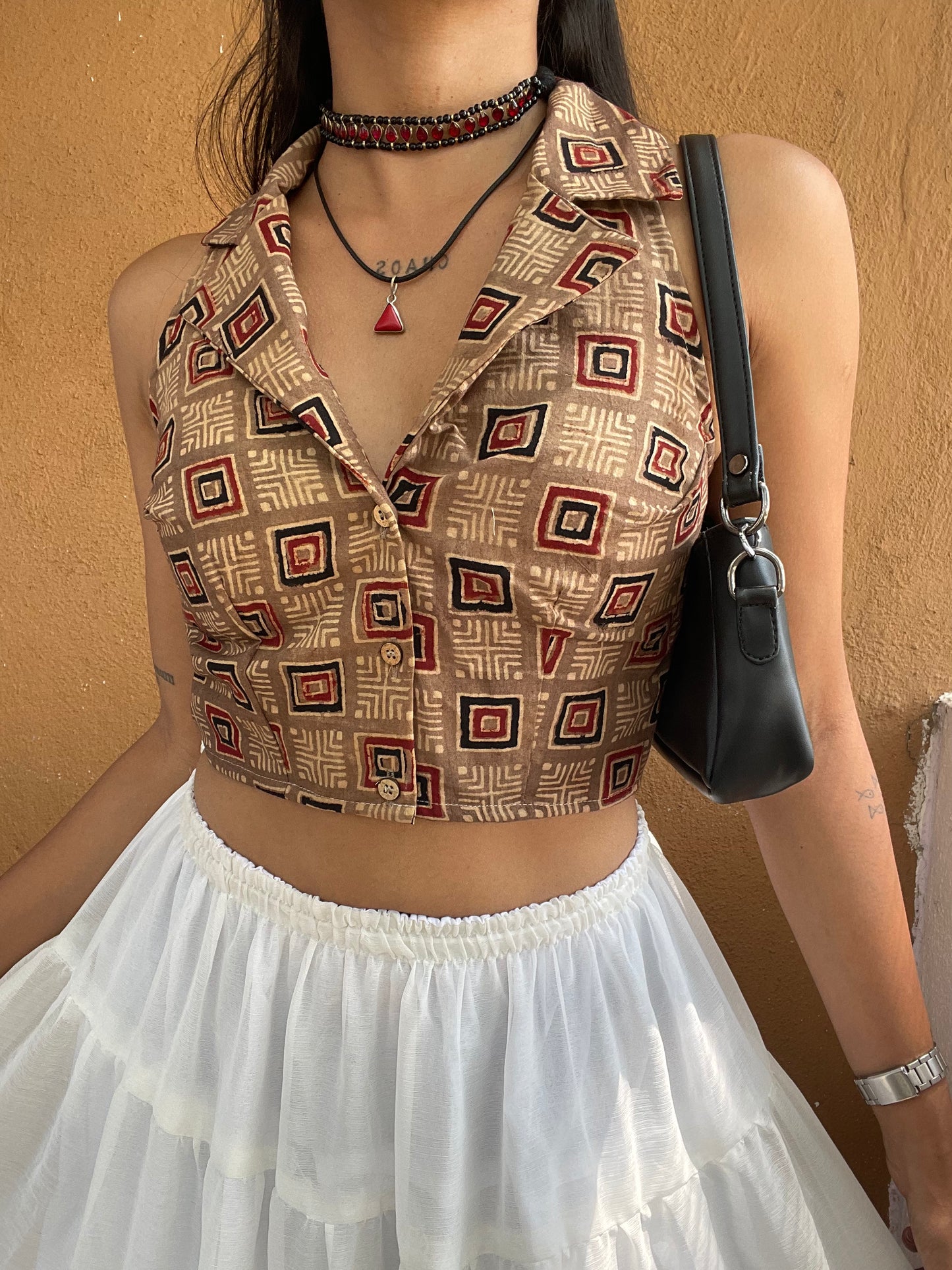 Varkala: Brown Geometric