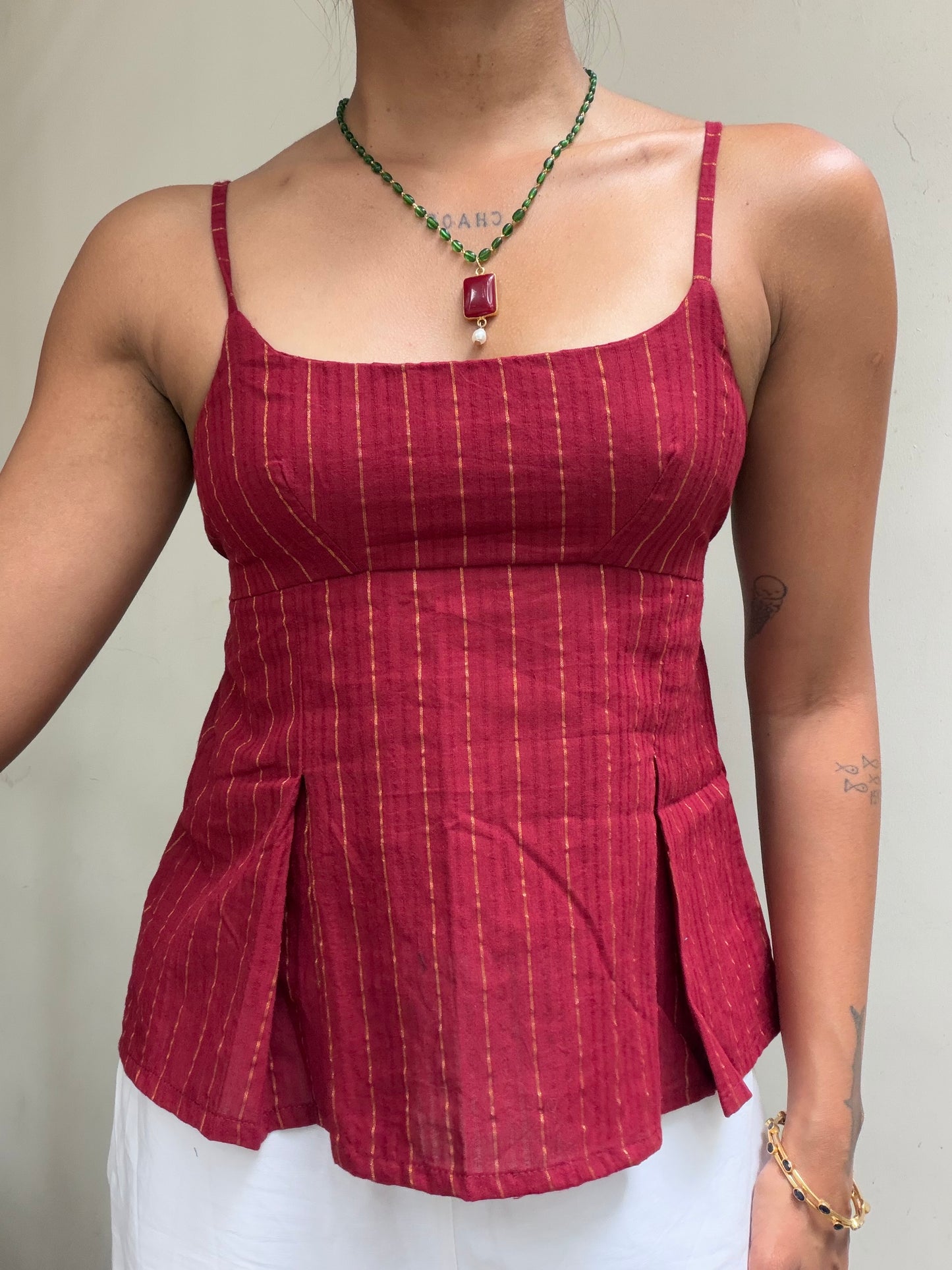 Delicia: Red with Gold Stripe