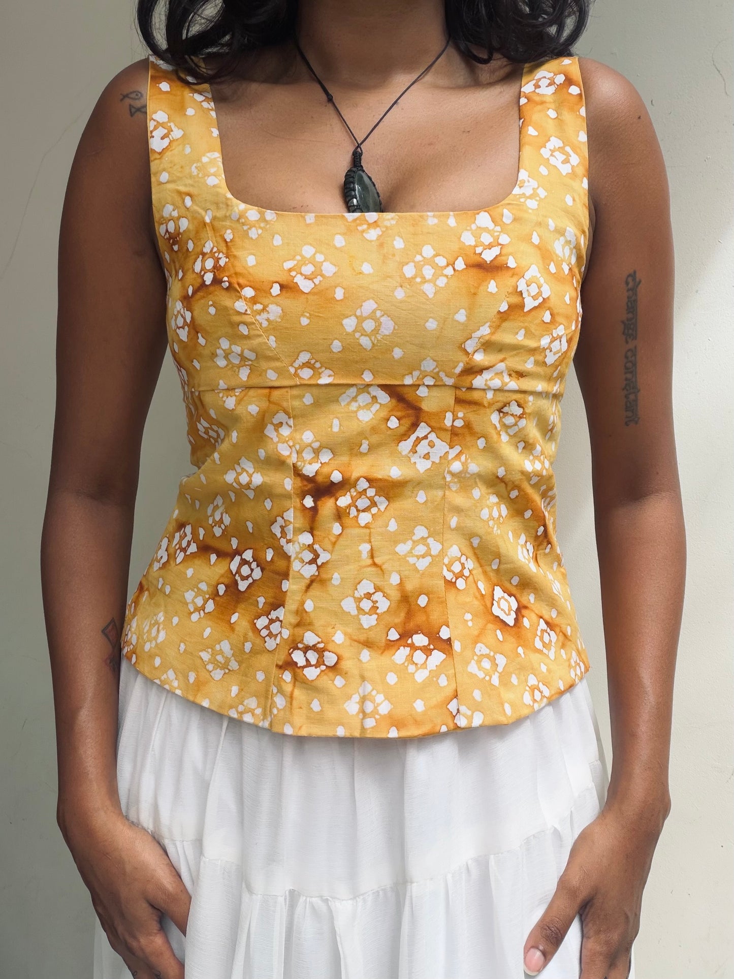 Gul: Yellow Batik
