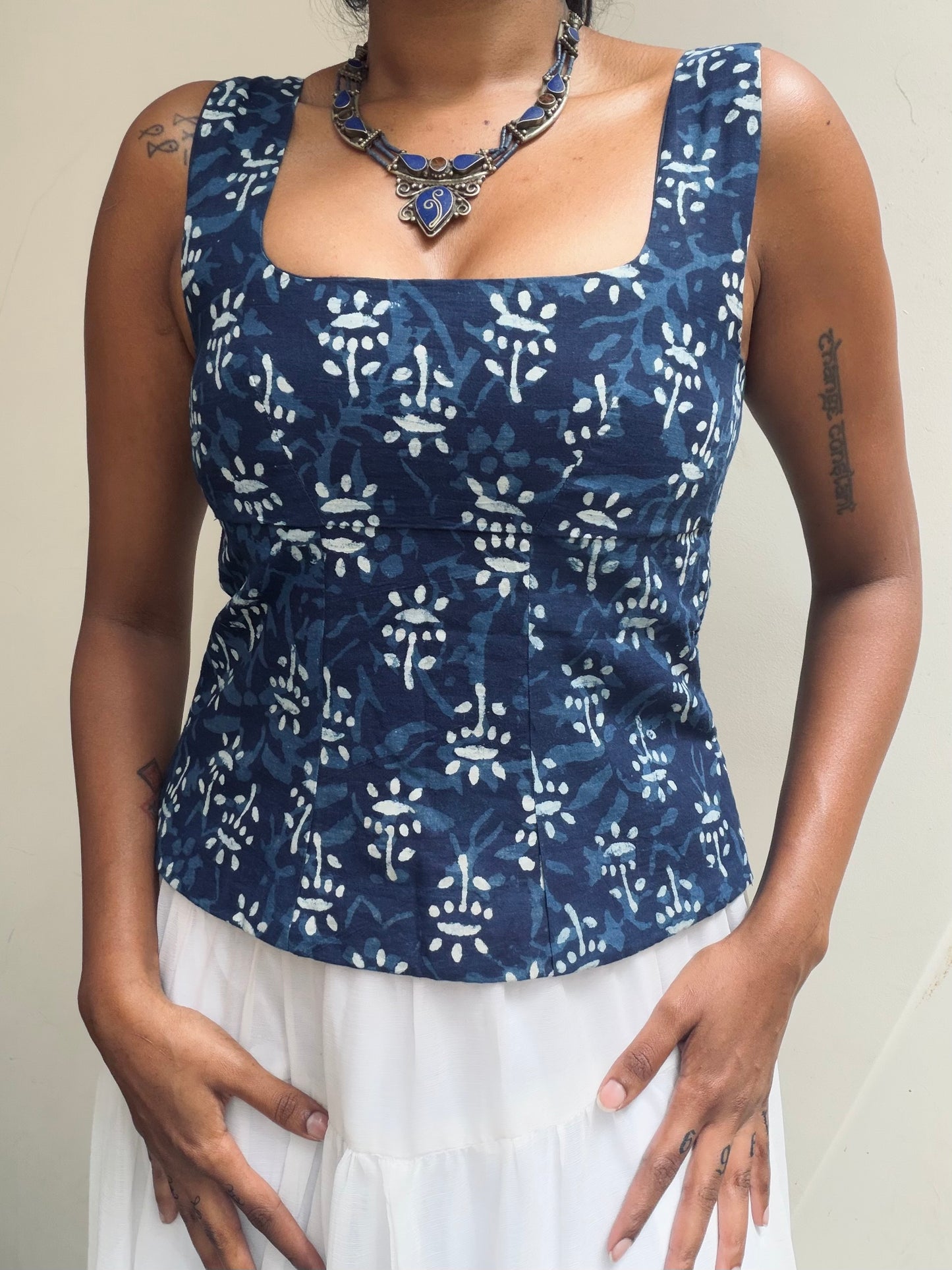 Gul: Indigo Batik