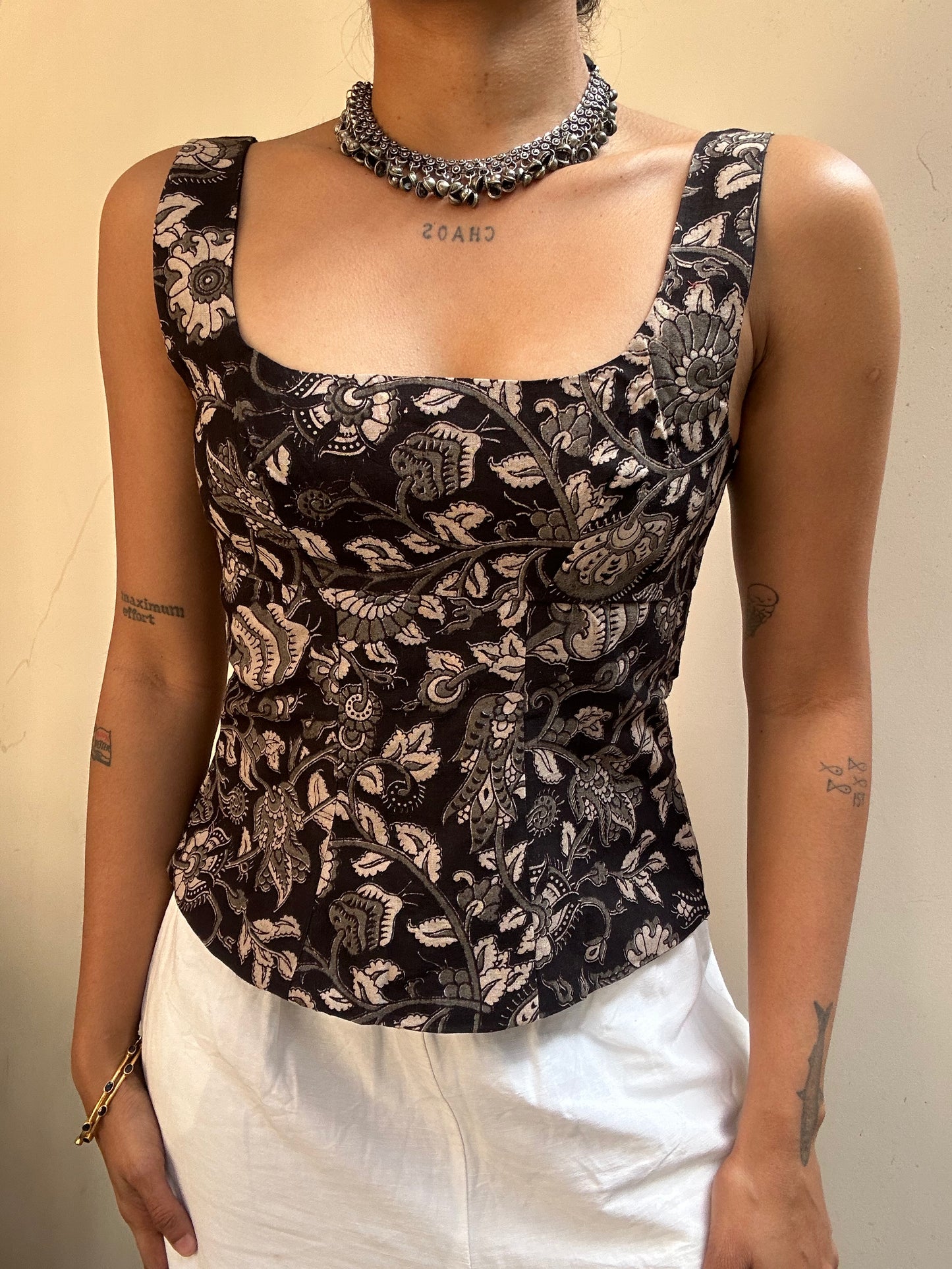 Gul: Black and Grey Kalamkari