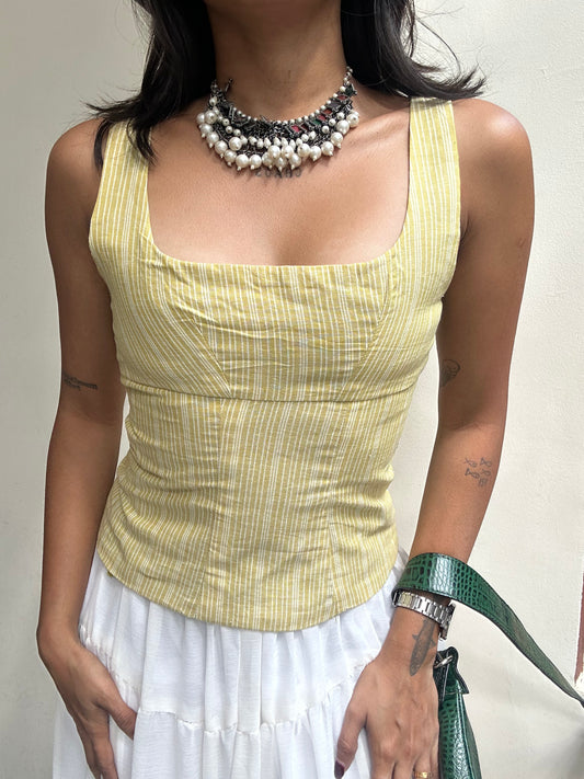 Gul:  Yellow Stripes