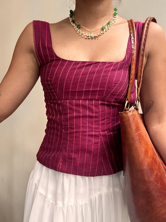 Gul: Magenta with Gold Stripes