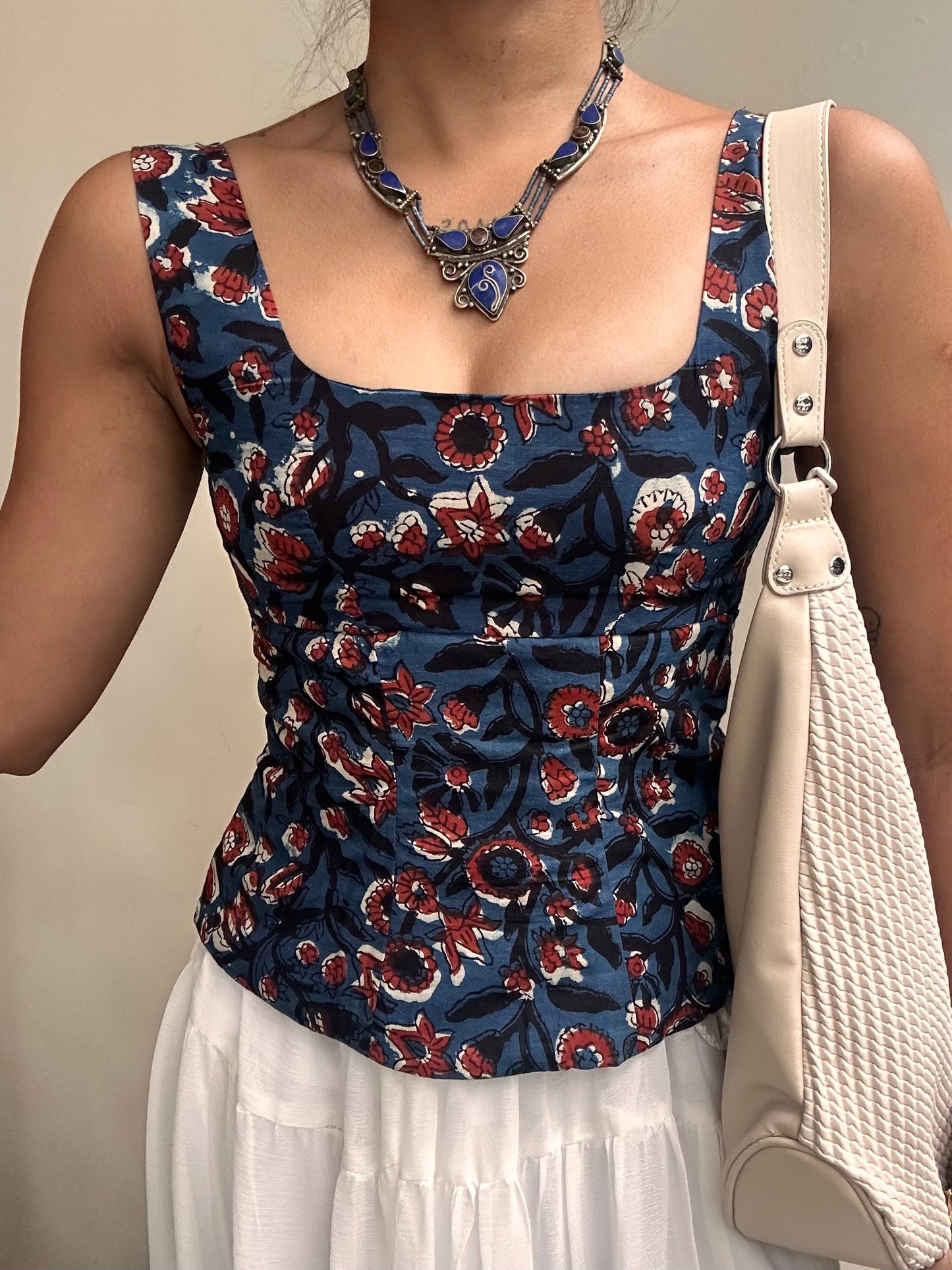 Gul: Blue Sanganeri