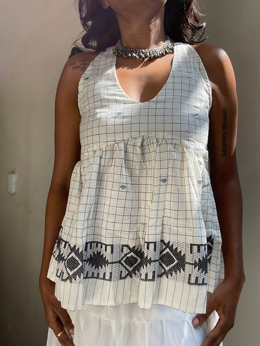 Geet: White Checks Jamdani