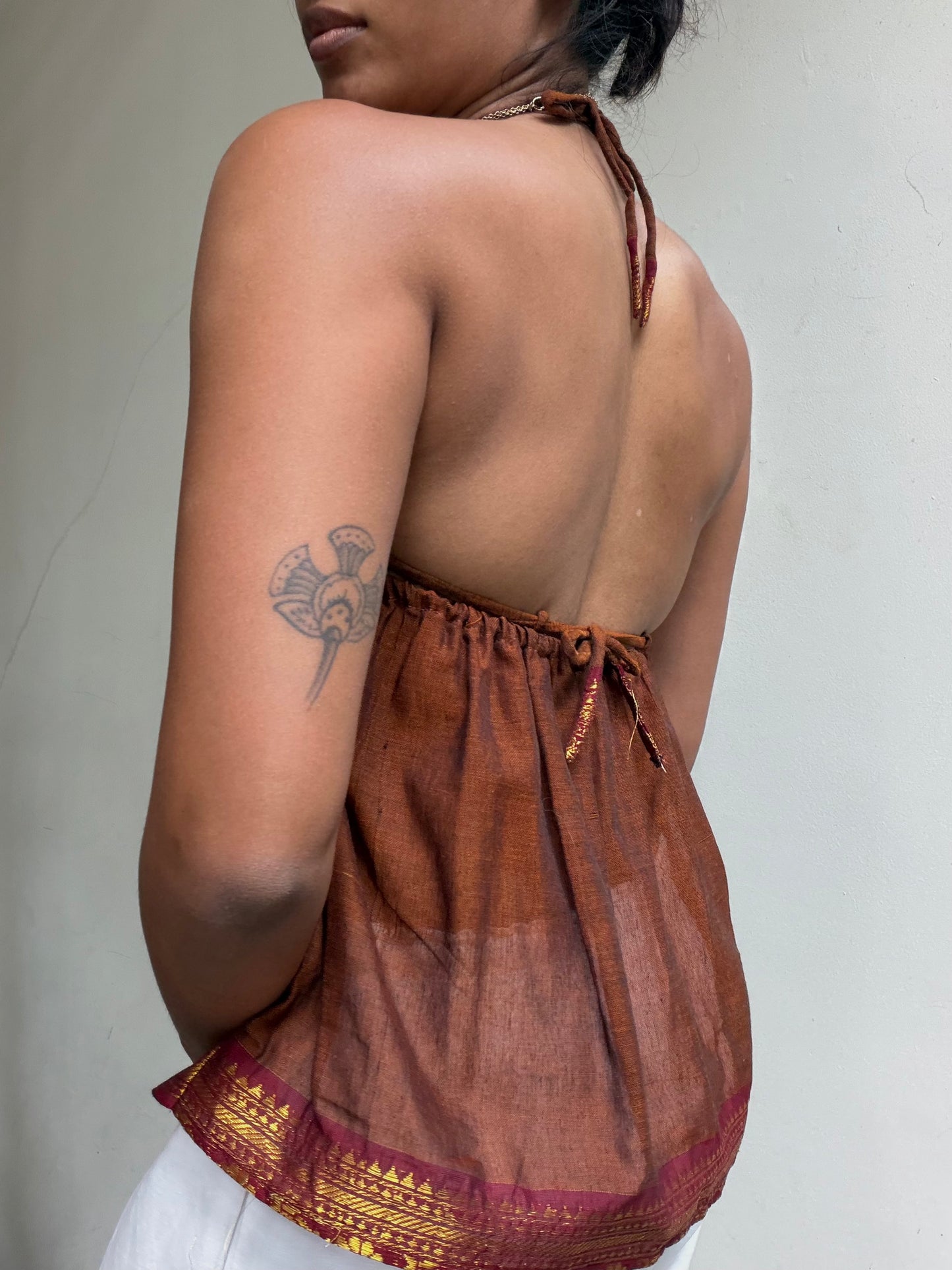 Tara: Brown with Red Border